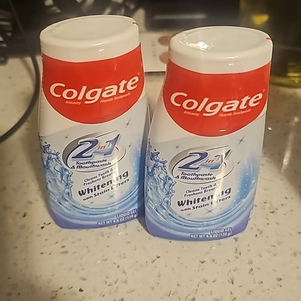 Shampoo/Conditioner,  Toothpaste, and Razor Bundle - Picture 2 of 5